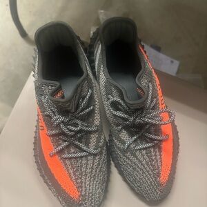 Adidas Yeezy Boost 350 V2 Carbon Beluga